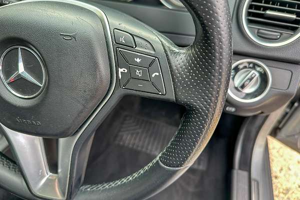 2011 Mercedes-Benz C-Class C250 BlueEFFICIENCY Avantgarde W204