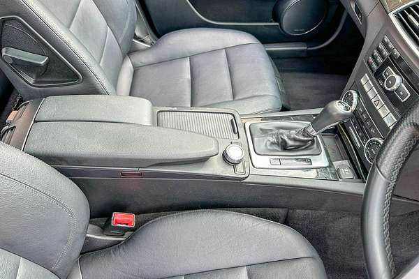 2011 Mercedes-Benz C-Class C250 BlueEFFICIENCY Avantgarde W204
