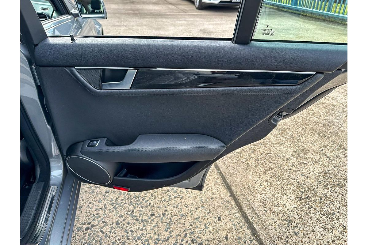 2011 Mercedes-Benz C-Class C250 BlueEFFICIENCY Avantgarde W204