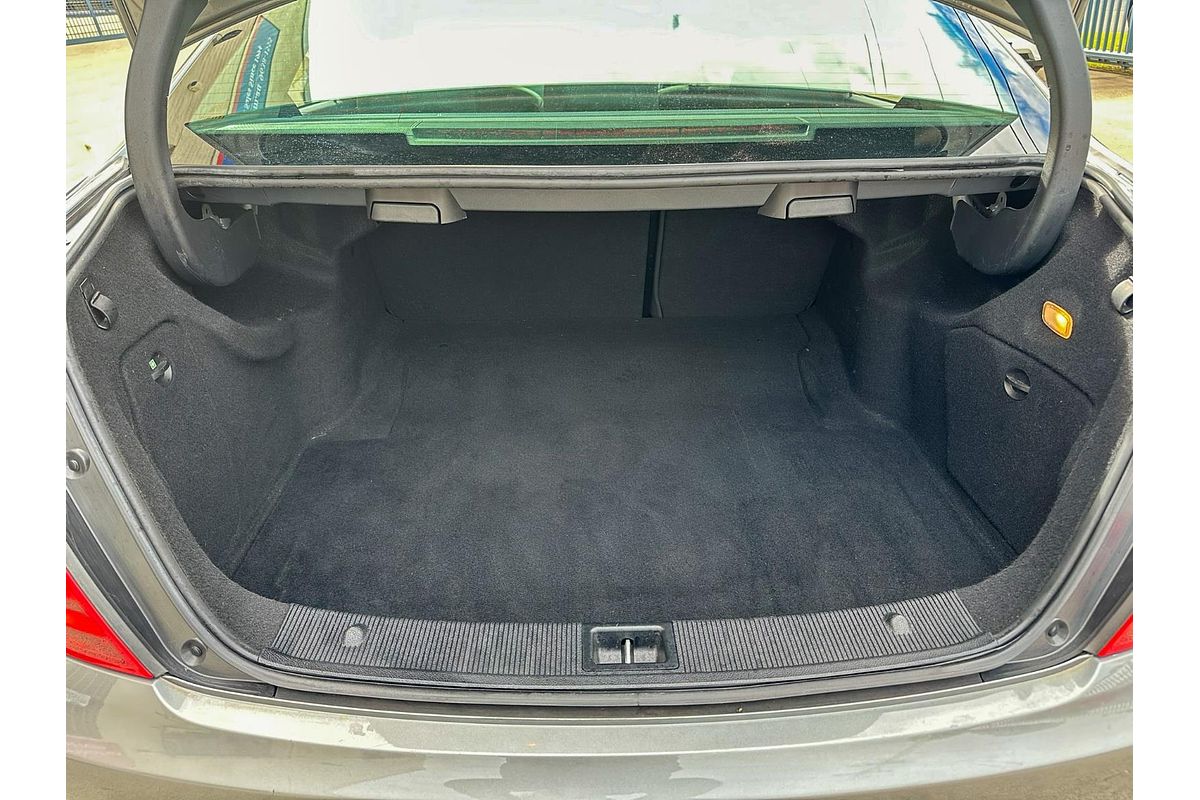 2011 Mercedes-Benz C-Class C250 BlueEFFICIENCY Avantgarde W204