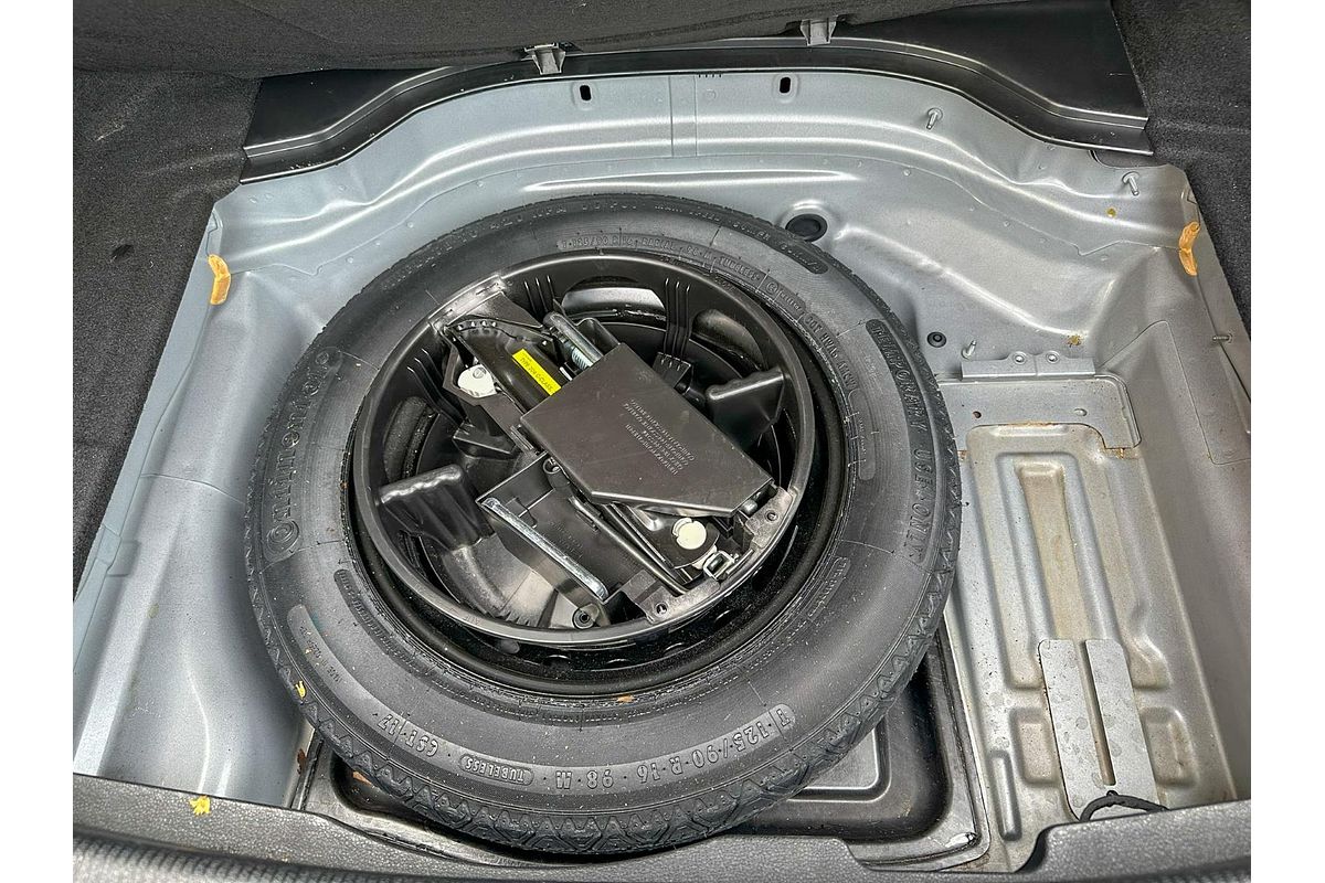 2011 Mercedes-Benz C-Class C250 BlueEFFICIENCY Avantgarde W204