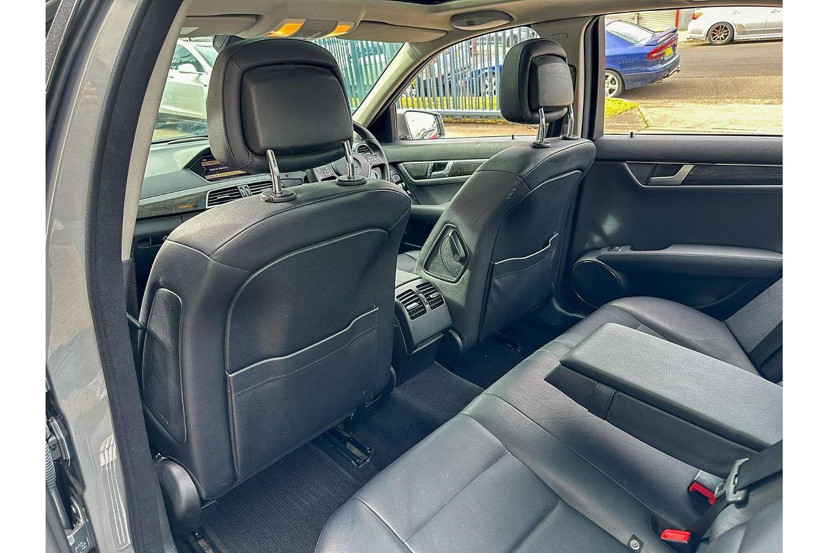 2011 Mercedes-Benz C-Class C250 BlueEFFICIENCY Avantgarde W204