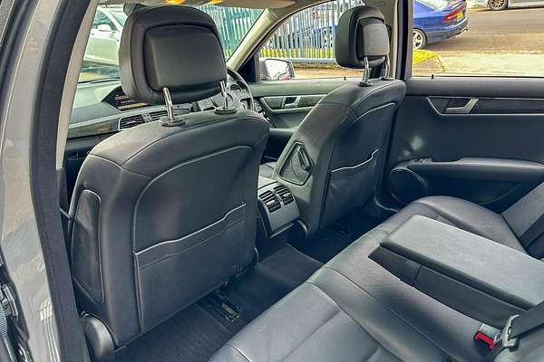2011 Mercedes-Benz C-Class C250 BlueEFFICIENCY Avantgarde W204