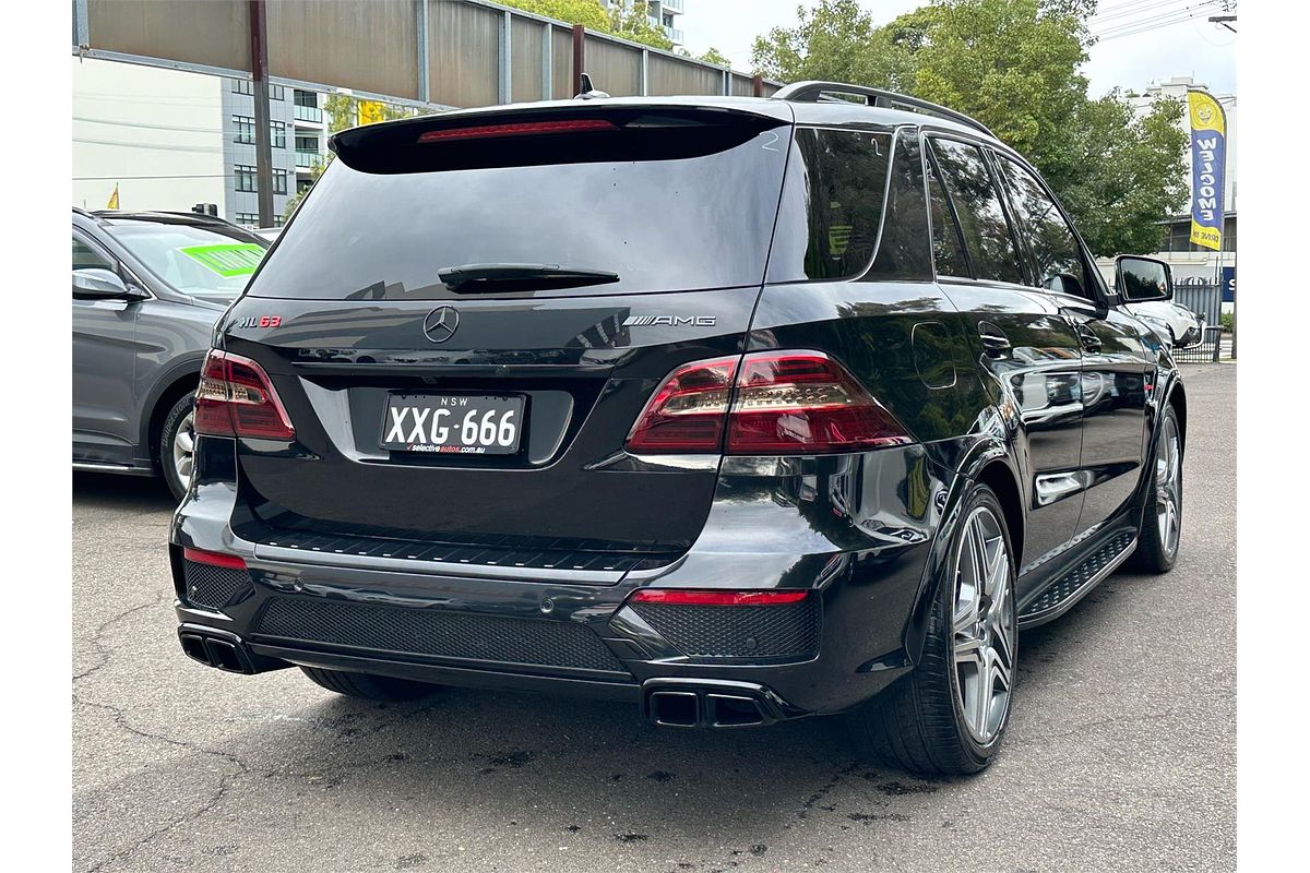 2012 Mercedes-Benz ML 63 AMG (4x4) 166