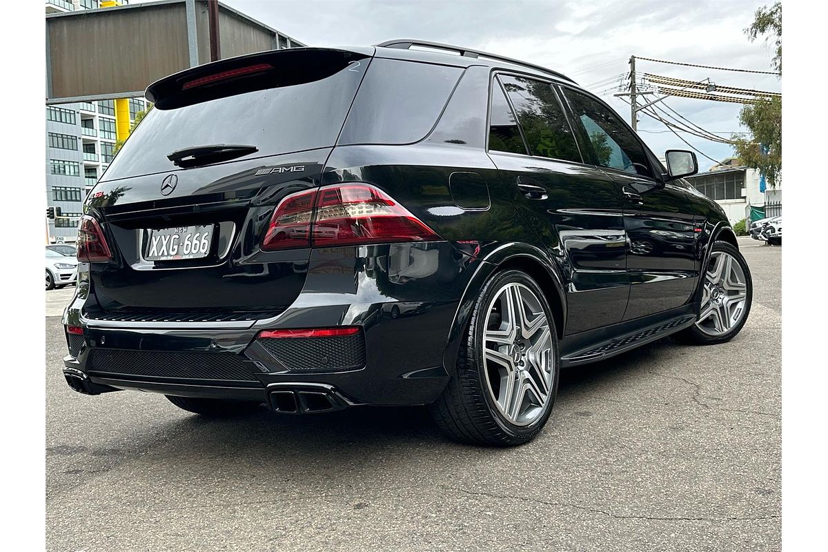 2012 Mercedes-Benz ML 63 AMG (4x4) 166