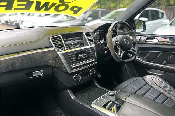 2012 Mercedes-Benz ML 63 AMG (4x4) 166