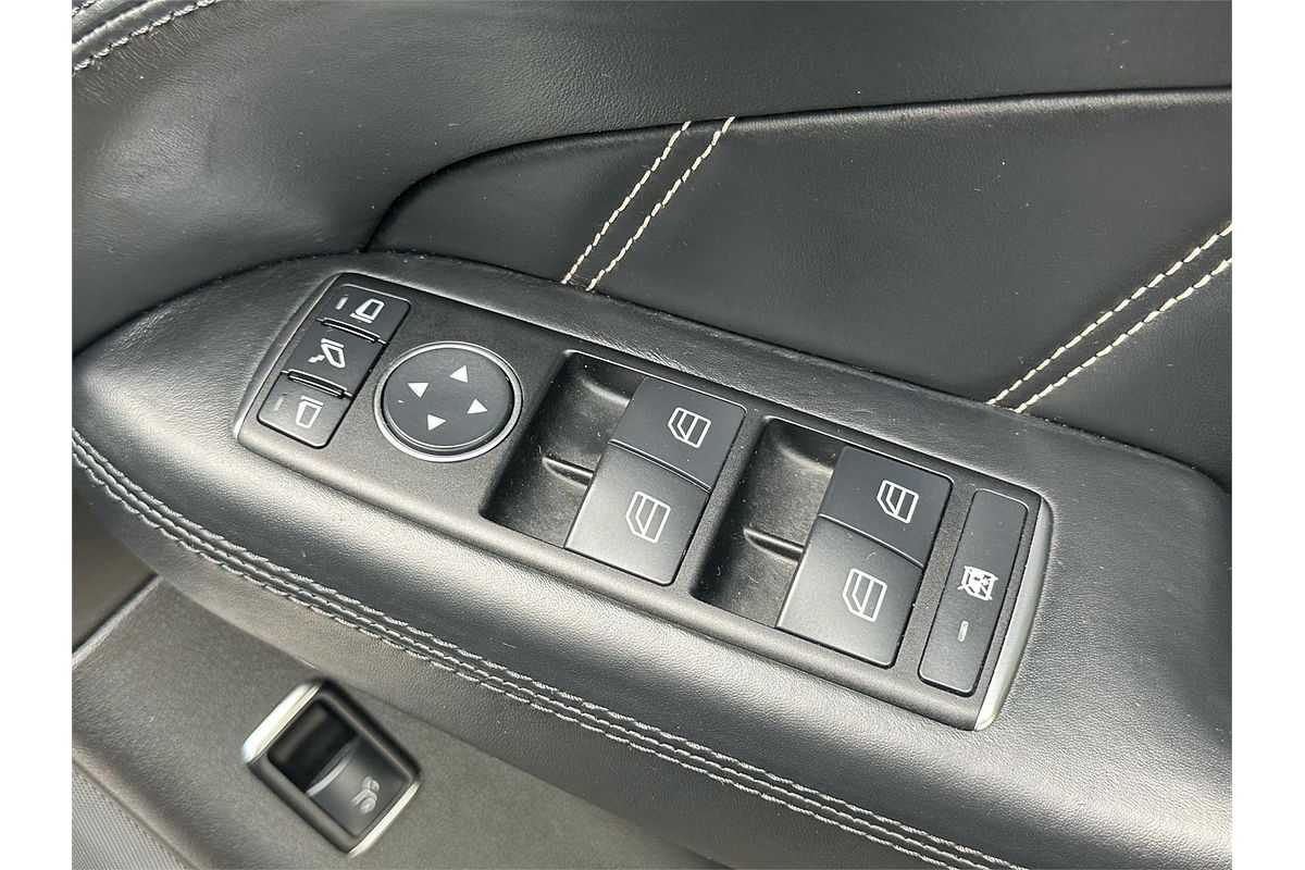 2012 Mercedes-Benz ML 63 AMG (4x4) 166