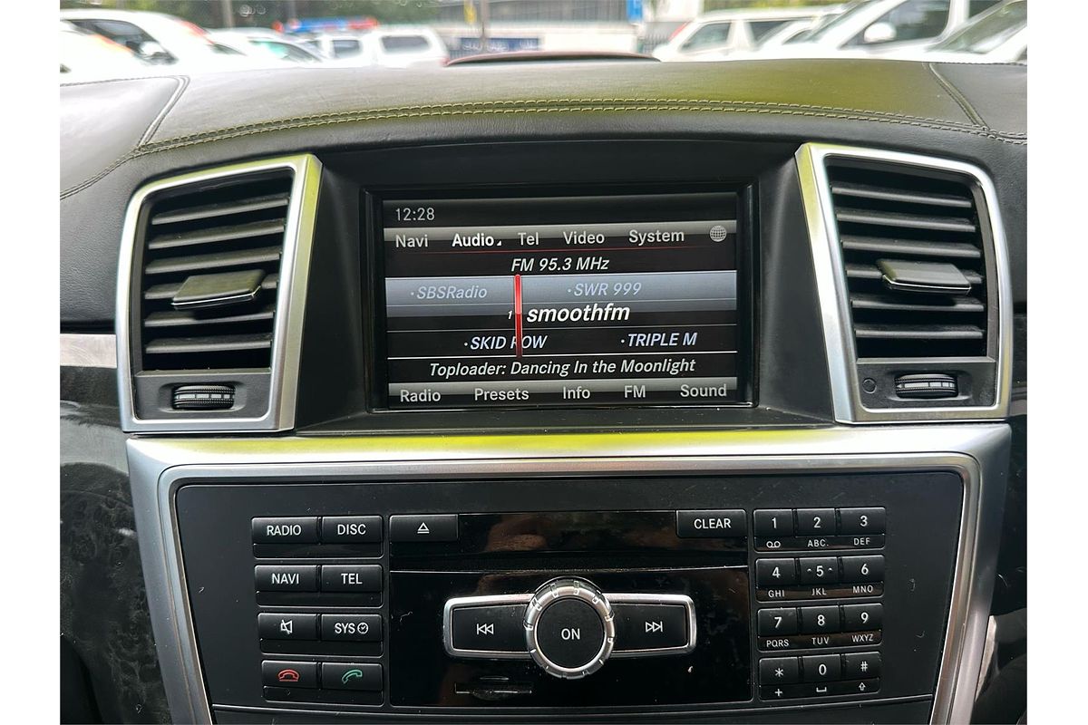 2012 Mercedes-Benz ML 63 AMG (4x4) 166