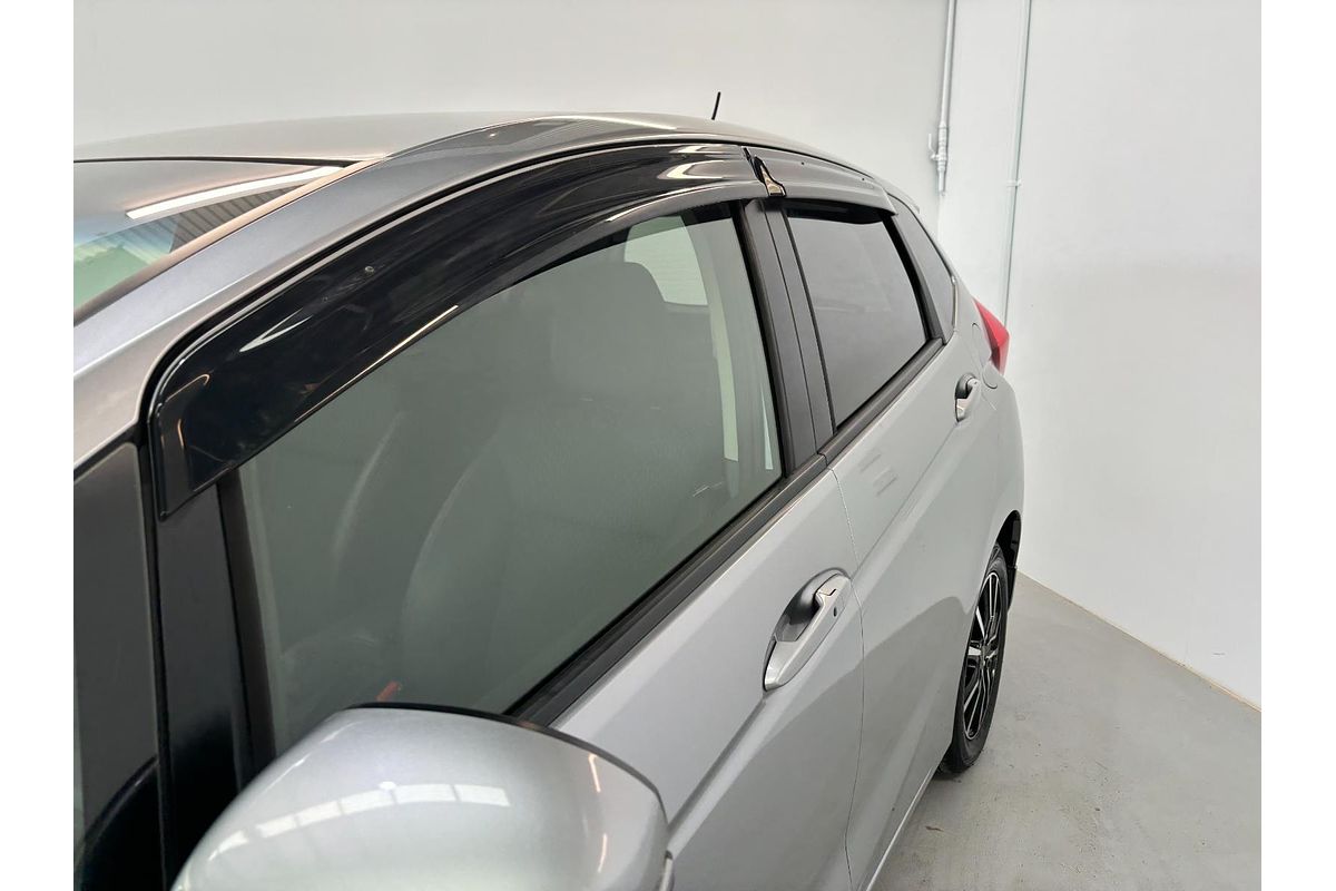 2014 Honda FIT HYBRID L PKG L PKG GP5