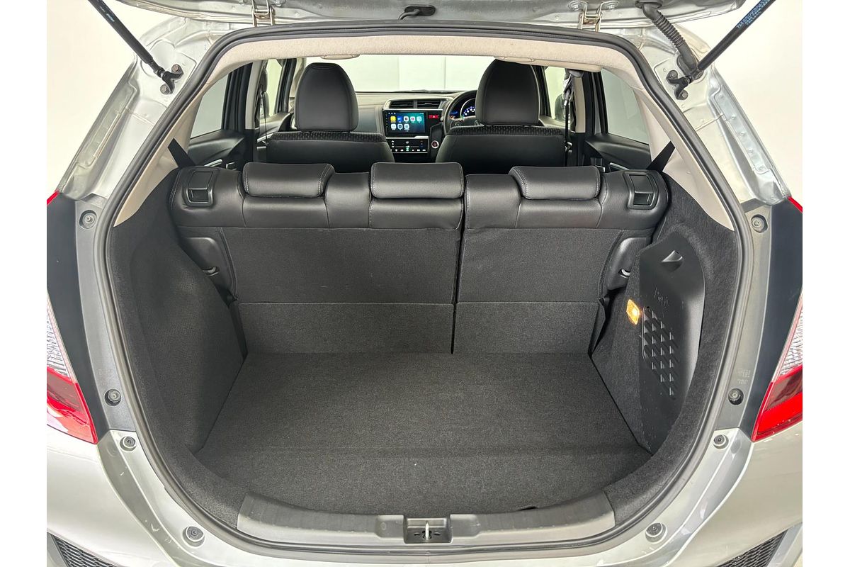 2014 Honda FIT HYBRID L PKG L PKG GP5