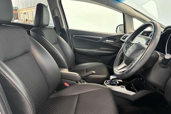 2014 Honda FIT HYBRID L PKG L PKG GP5