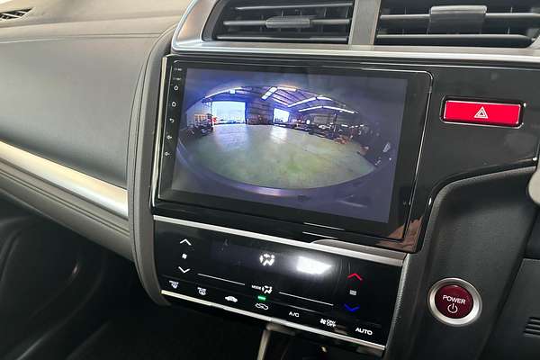 2014 Honda FIT HYBRID L PKG L PKG GP5