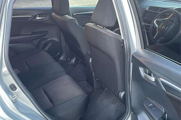 2015 Honda FIT HYBRID F PKG F PKG GP5