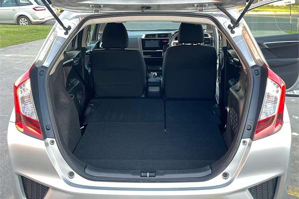 2015 Honda FIT HYBRID F PKG F PKG GP5