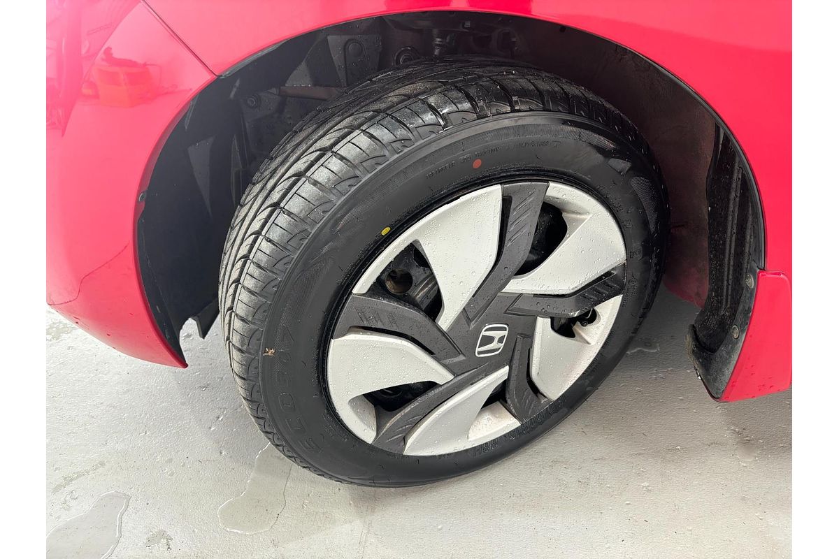 2015 Honda FIT HYBRID F PKG F PKG GP5