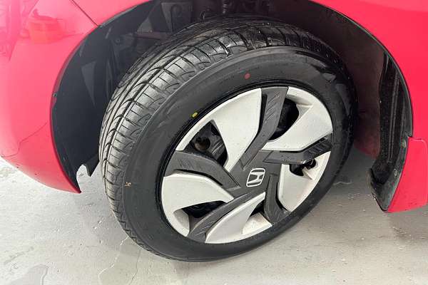 2015 Honda FIT HYBRID F PKG F PKG GP5
