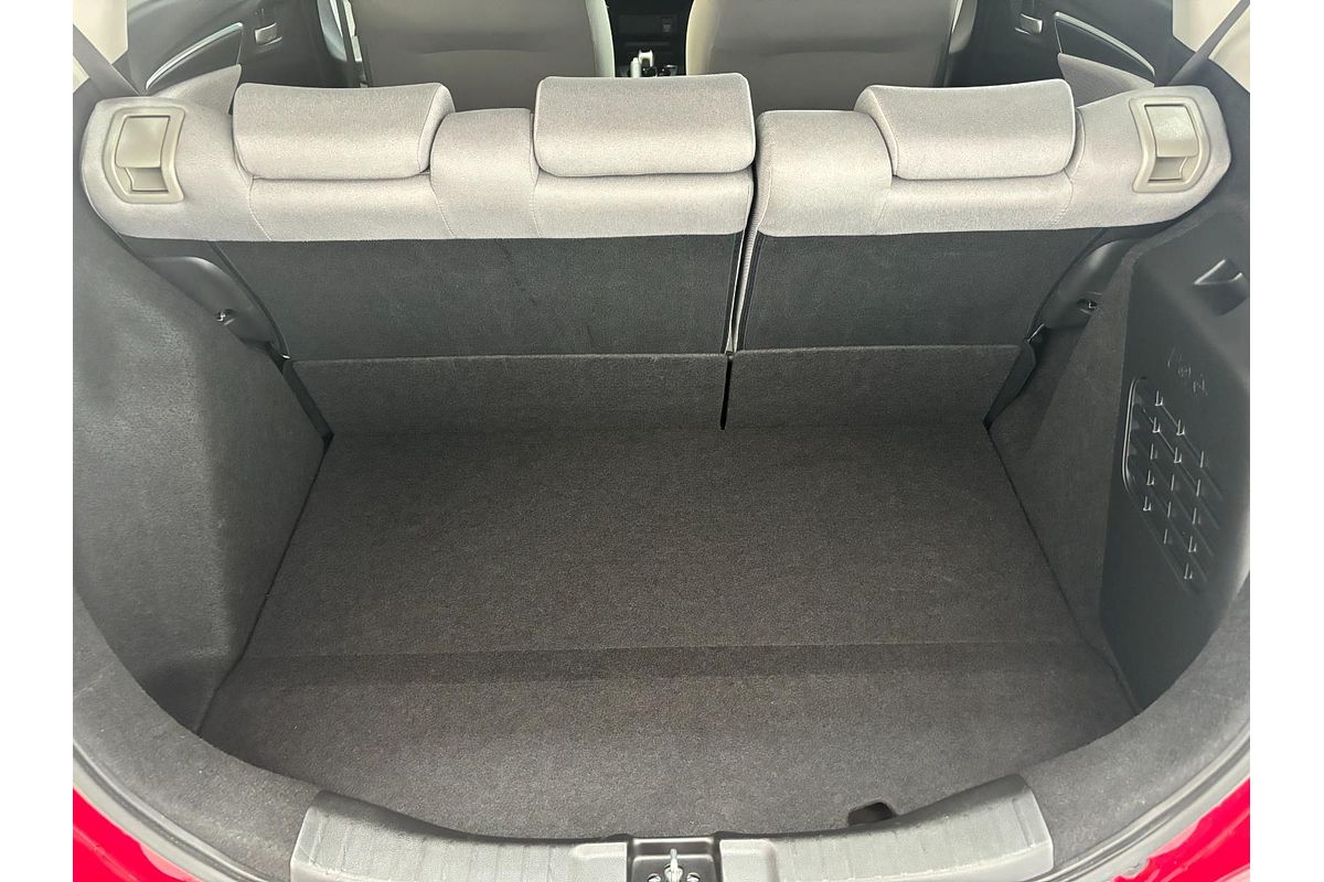 2015 Honda FIT HYBRID F PKG F PKG GP5