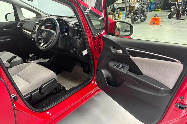2015 Honda FIT HYBRID F PKG F PKG GP5