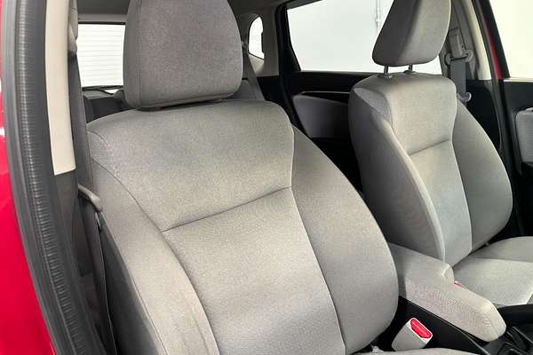 2015 Honda FIT HYBRID F PKG F PKG GP5
