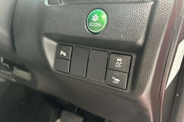 2015 Honda FIT HYBRID F PKG F PKG GP5