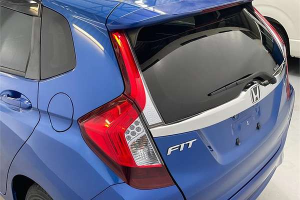 2014 Honda FIT HYBRID L PKG L PKG GP5