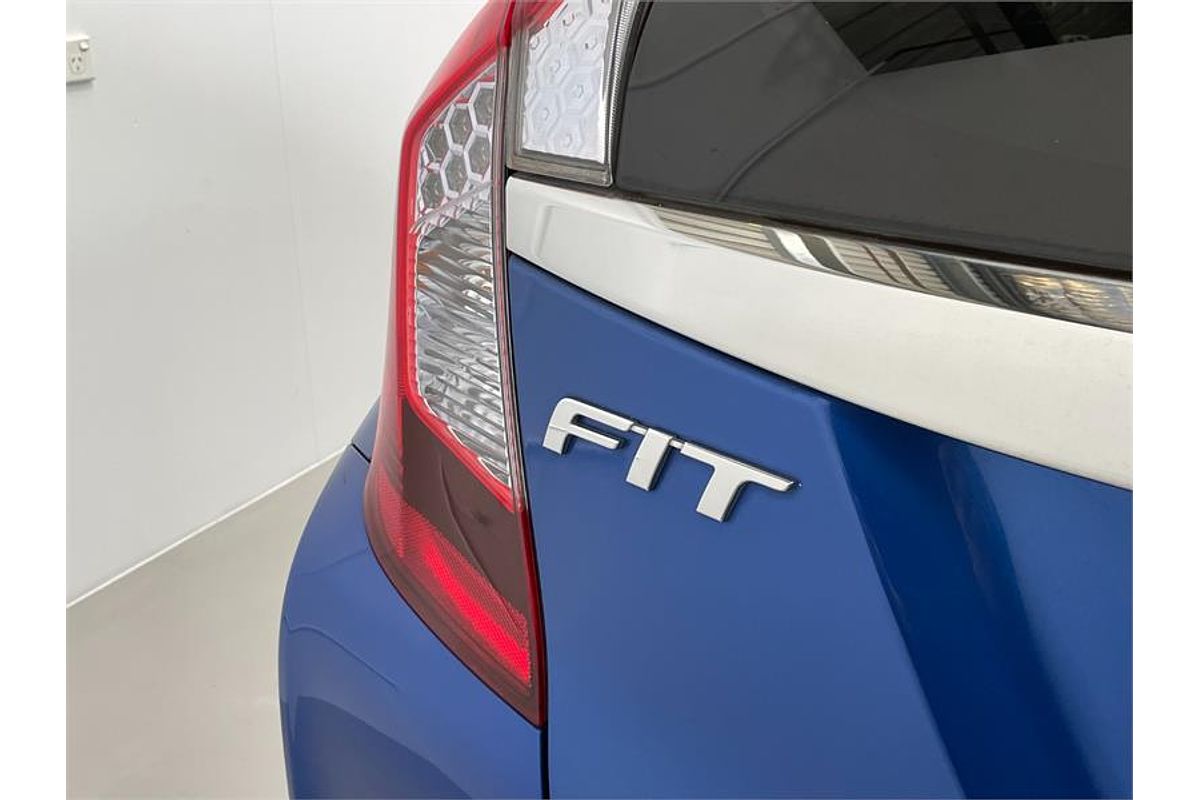 2014 Honda FIT HYBRID L PKG L PKG GP5