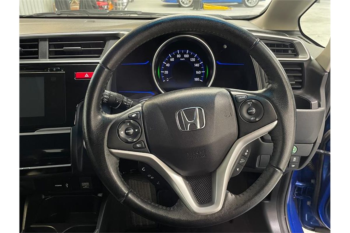 2014 Honda FIT HYBRID L PKG L PKG GP5