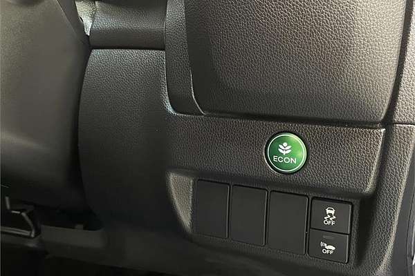 2014 Honda FIT HYBRID L PKG L PKG GP5