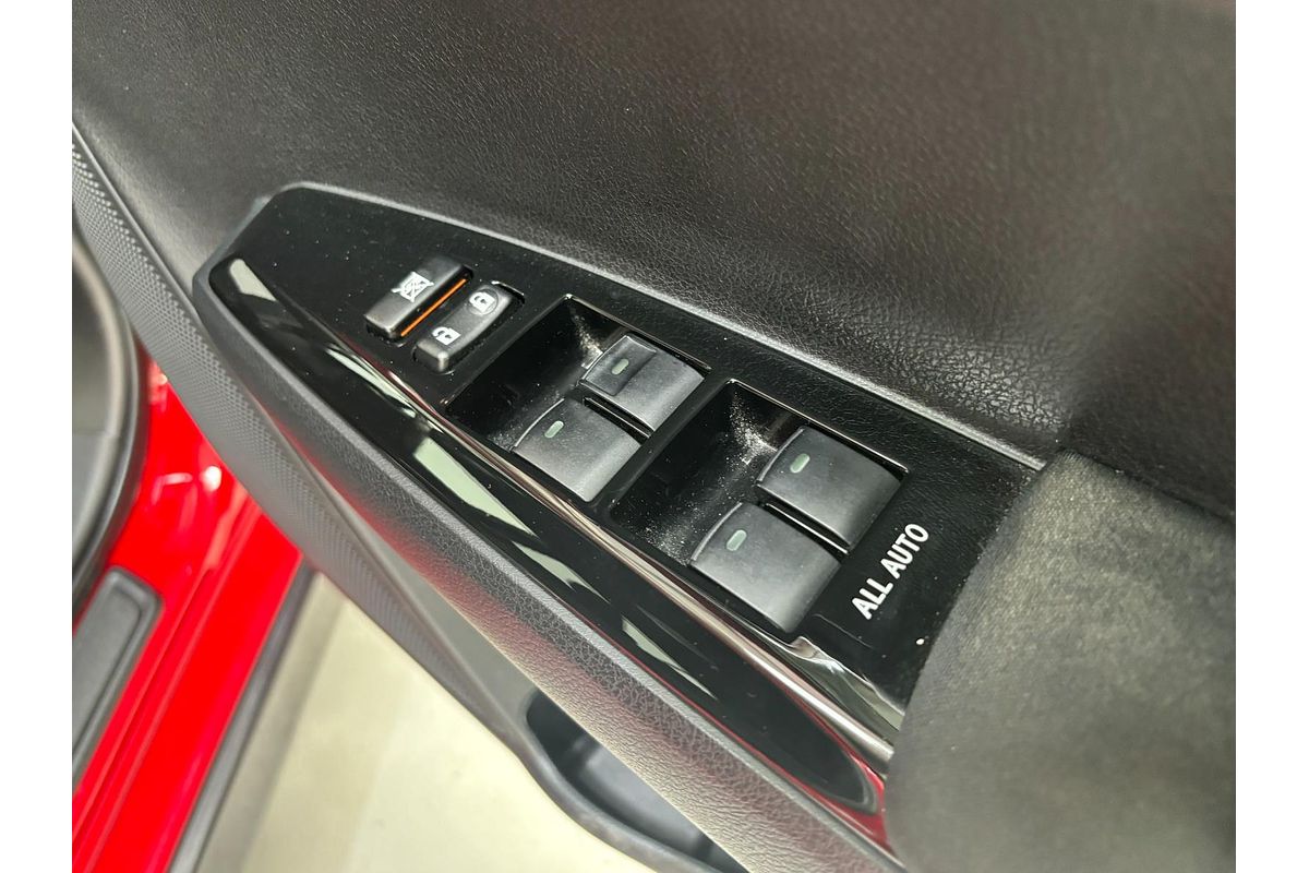 2016 Toyota Corolla Fielder Hybrid Cross NKE165