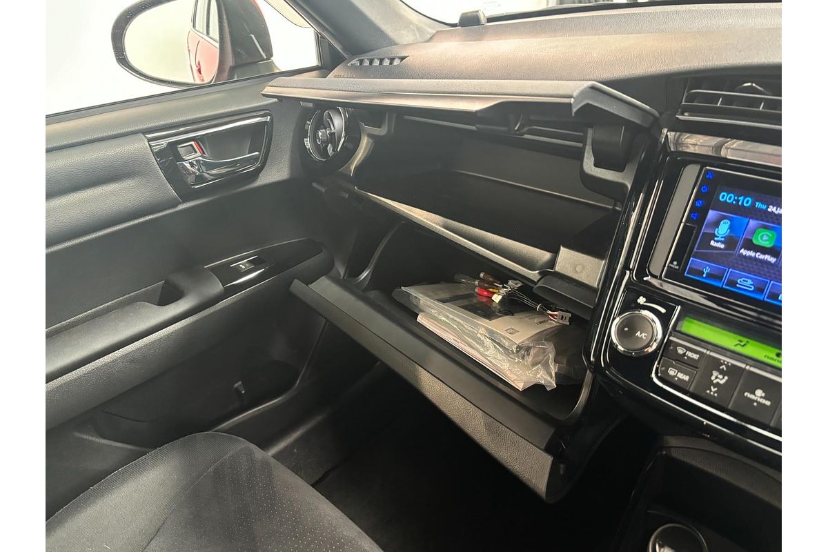 2016 Toyota Corolla Fielder Hybrid Cross NKE165