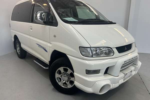 2005 Mitsubishi DELICA SPACE GEAR CHAMONIX 4WD