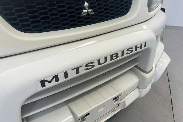 2005 Mitsubishi DELICA SPACE GEAR CHAMONIX 4WD