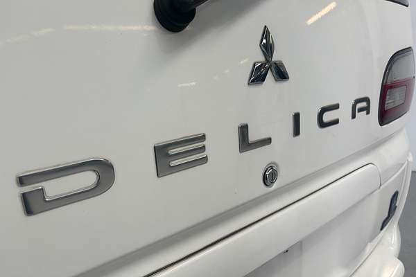 2005 Mitsubishi DELICA SPACE GEAR CHAMONIX 4WD