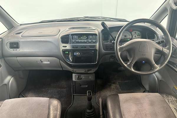 2005 Mitsubishi DELICA SPACE GEAR CHAMONIX 4WD