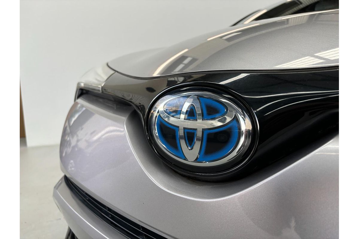 2017 Toyota C-HR Hybrid G Modellista ZYX10