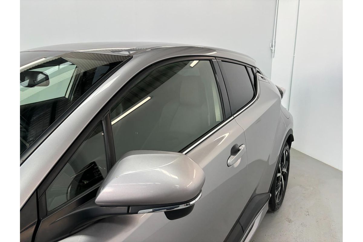 2017 Toyota C-HR Hybrid G Modellista ZYX10