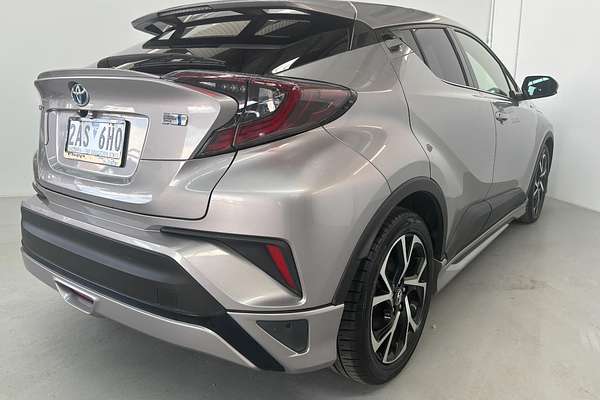 2017 Toyota C-HR Hybrid G Modellista ZYX10
