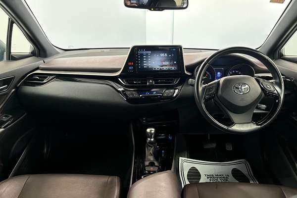 2017 Toyota C-HR Hybrid G Modellista ZYX10