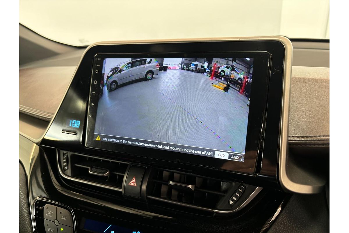 2017 Toyota C-HR Hybrid G Modellista ZYX10