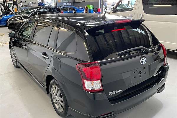 2015 Toyota Corolla Fielder Hybrid Fielder Hybrid WxB NKE165