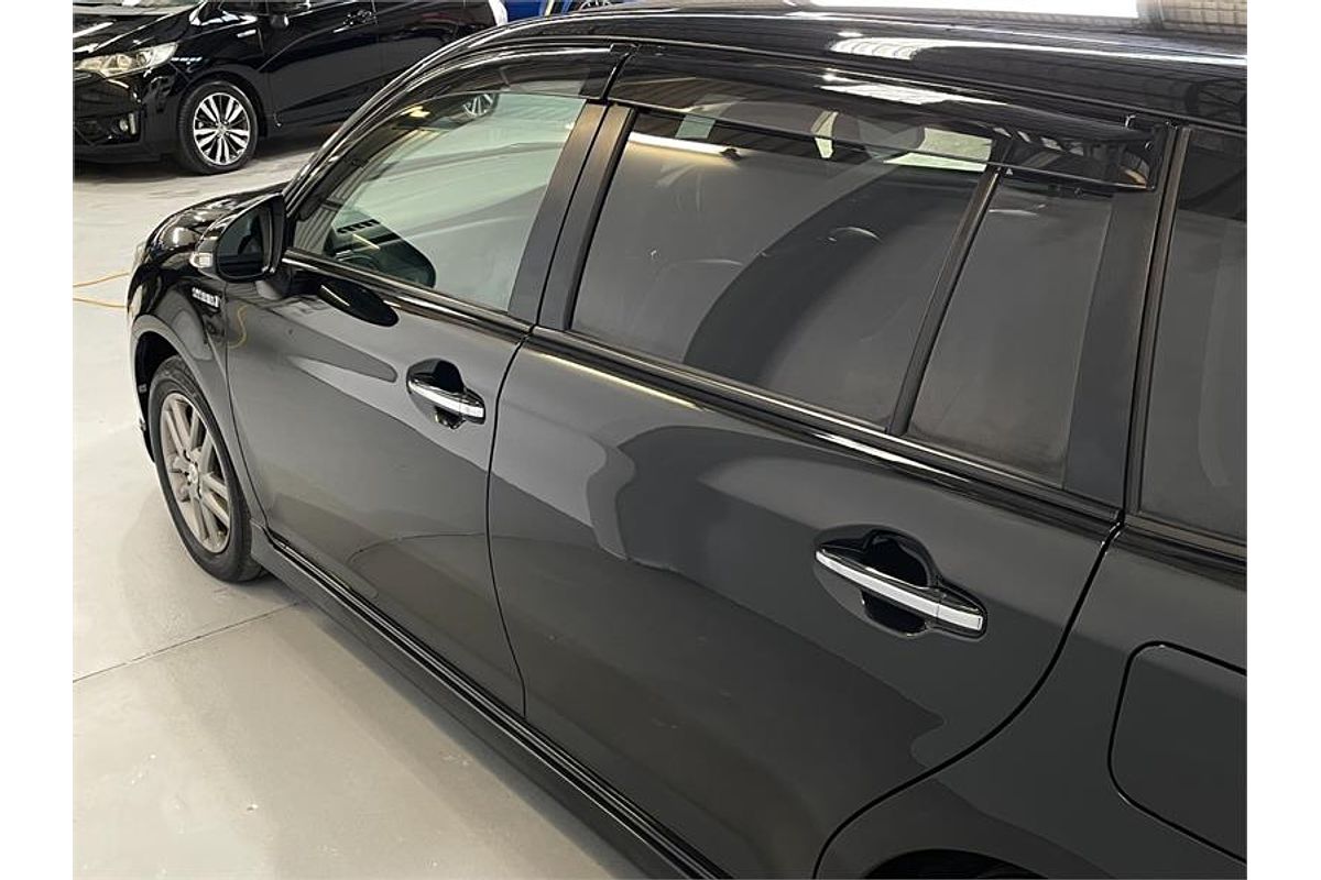 2015 Toyota Corolla Fielder Hybrid Fielder Hybrid WxB NKE165