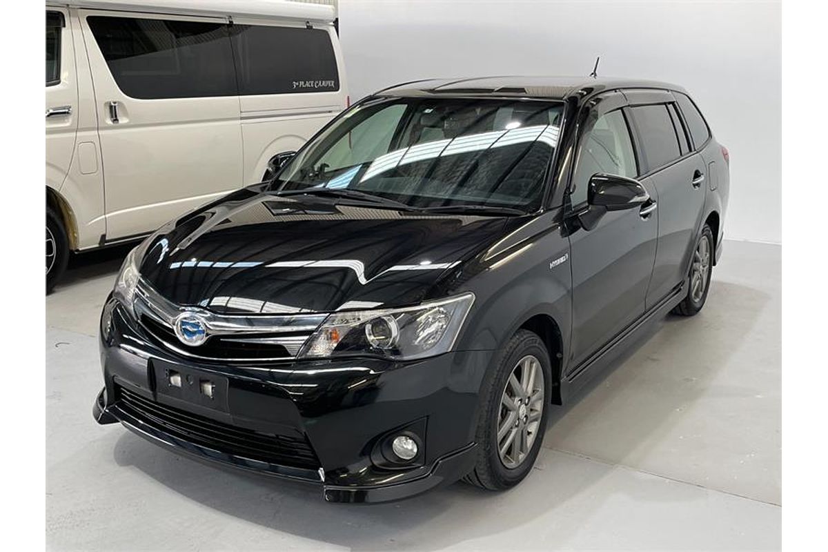 2015 Toyota Corolla Fielder Hybrid Fielder Hybrid WxB NKE165