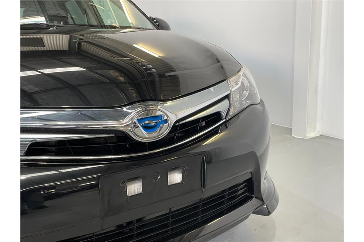 2015 Toyota Corolla Fielder Hybrid Fielder Hybrid WxB NKE165