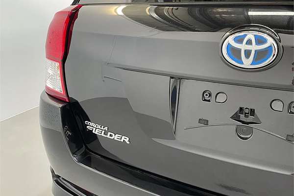 2015 Toyota Corolla Fielder Hybrid Fielder Hybrid WxB NKE165