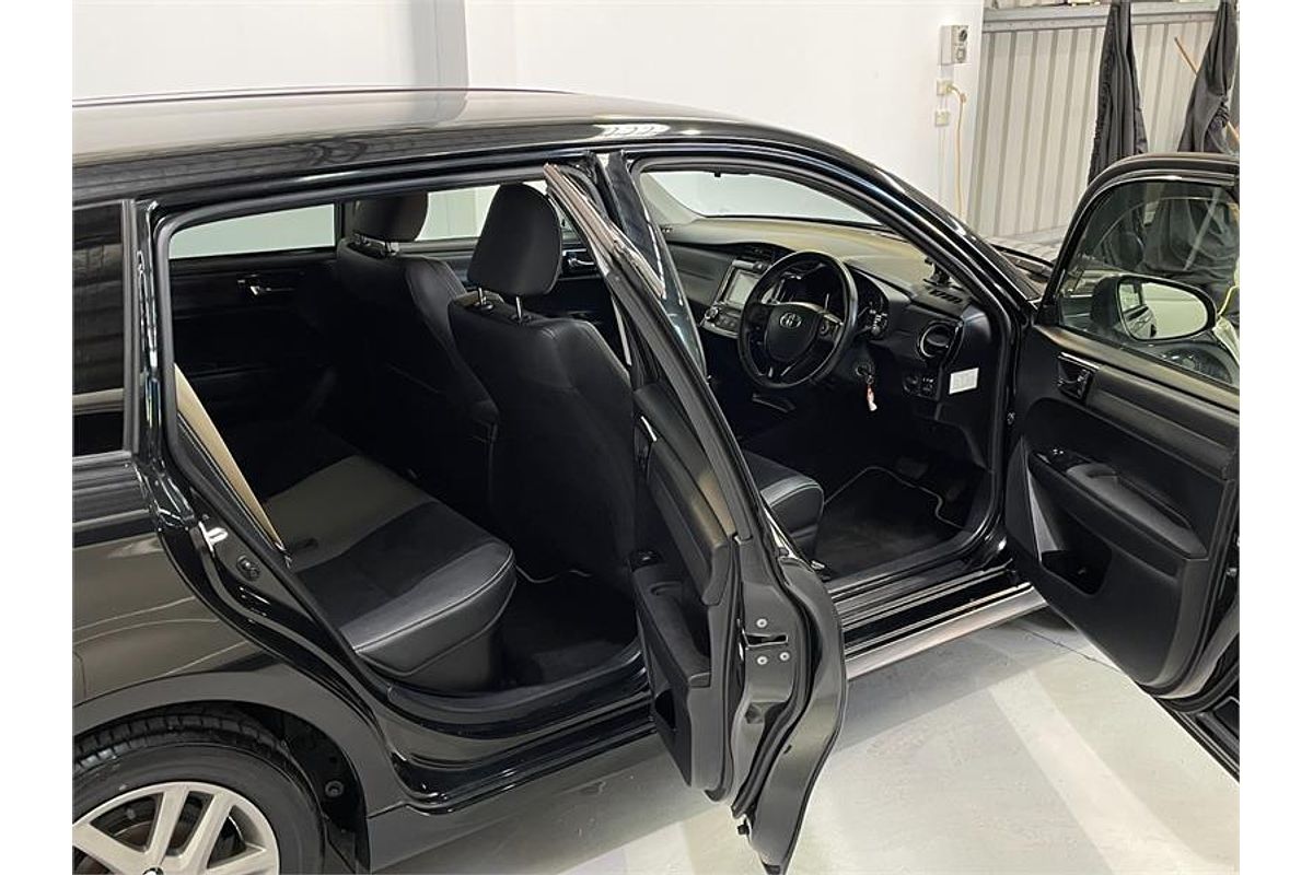 2015 Toyota Corolla Fielder Hybrid Fielder Hybrid WxB NKE165
