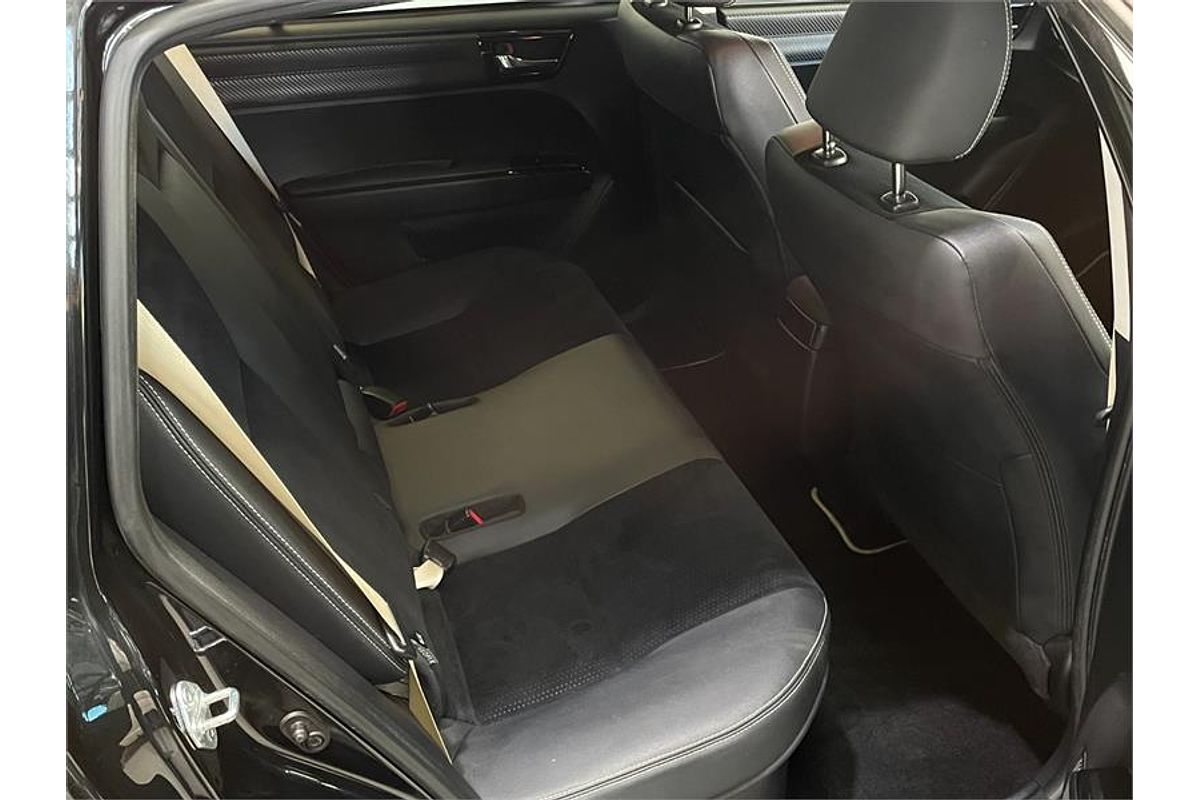 2015 Toyota Corolla Fielder Hybrid Fielder Hybrid WxB NKE165