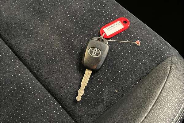 2015 Toyota Corolla Fielder Hybrid Fielder Hybrid WxB NKE165