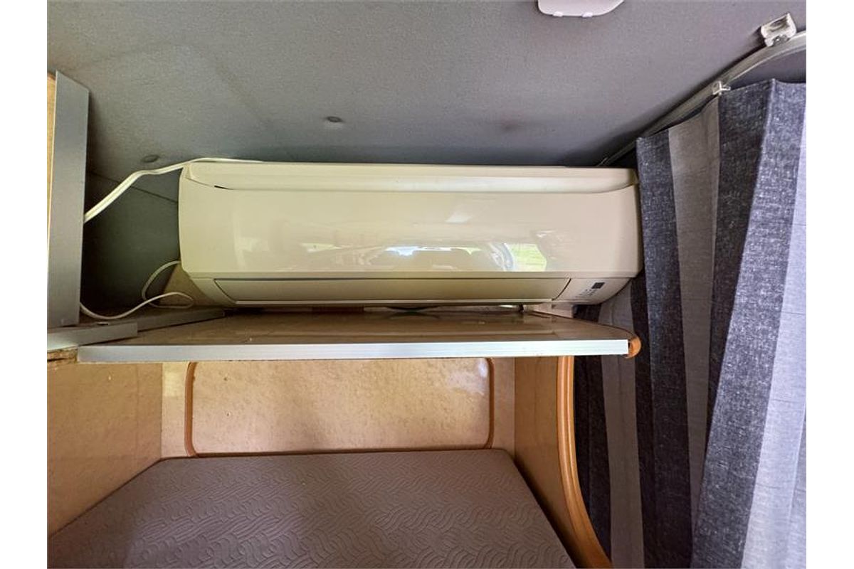 2012 Toyota HIACE Hiace Camper campervan 2012 Hiace SLWB campervan