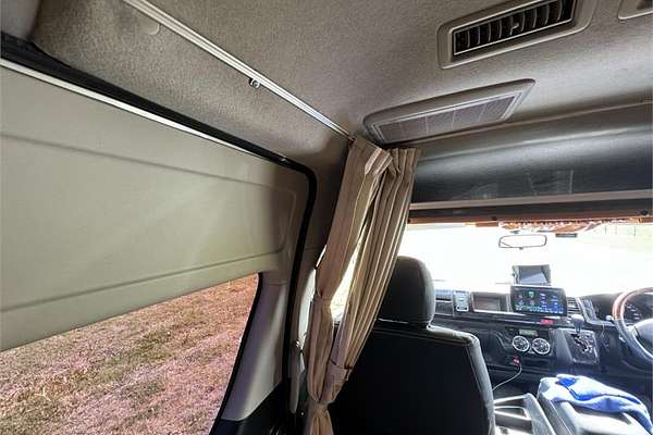 2012 Toyota HIACE Hiace Camper campervan 2012 Hiace SLWB campervan
