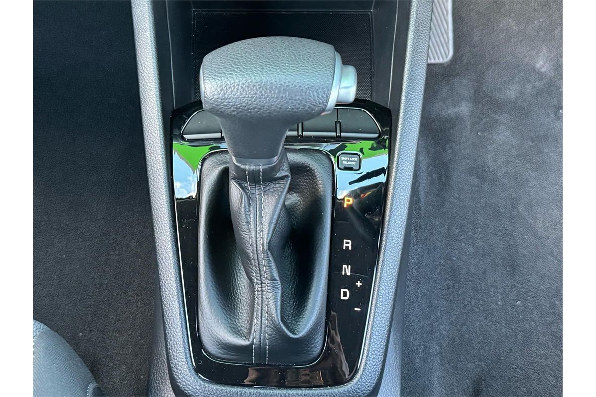 2021 Kia STONIC S YB MY22